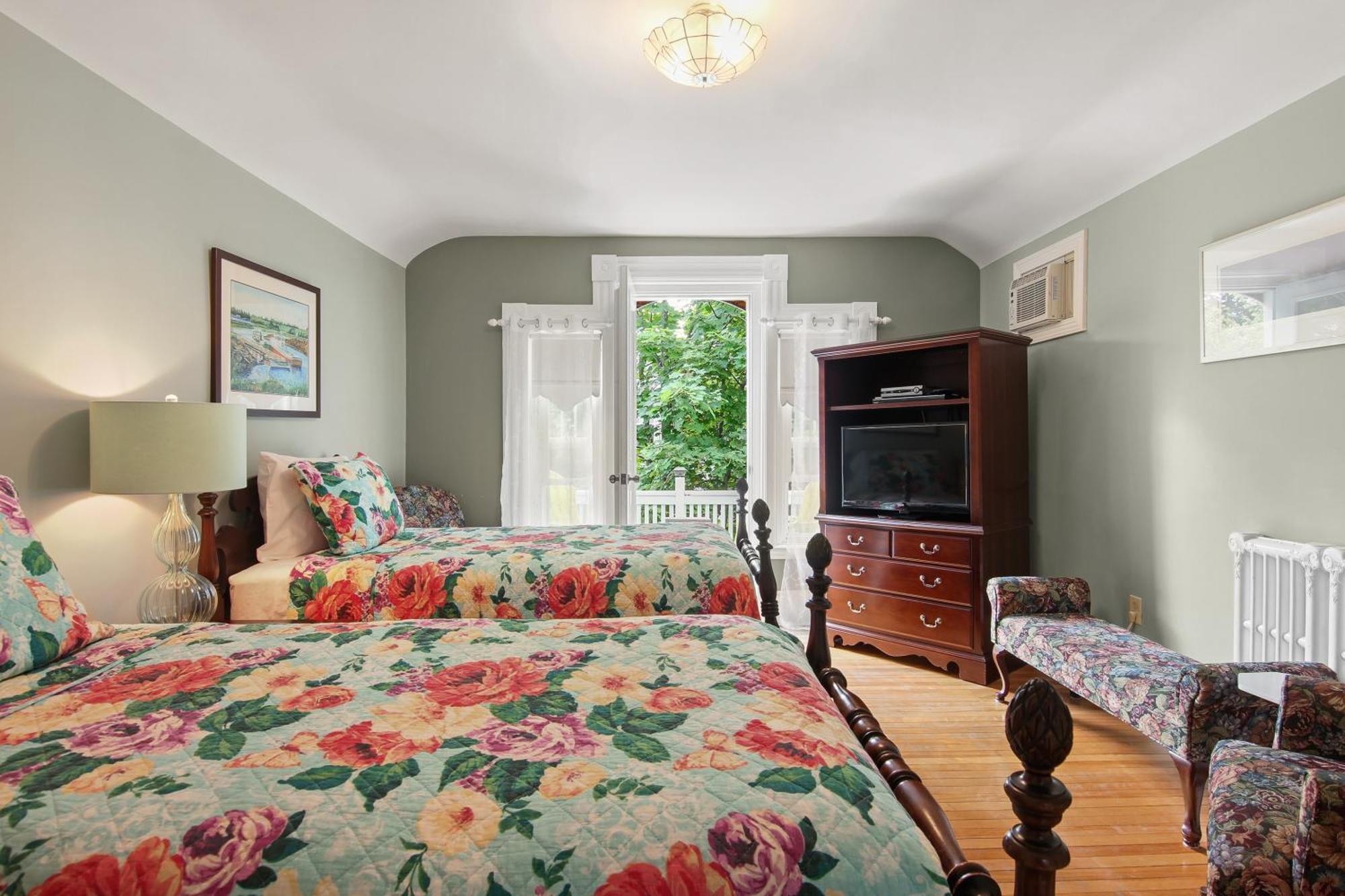 The Dawson House Bed & Breakfast Charlottetown Exterior photo