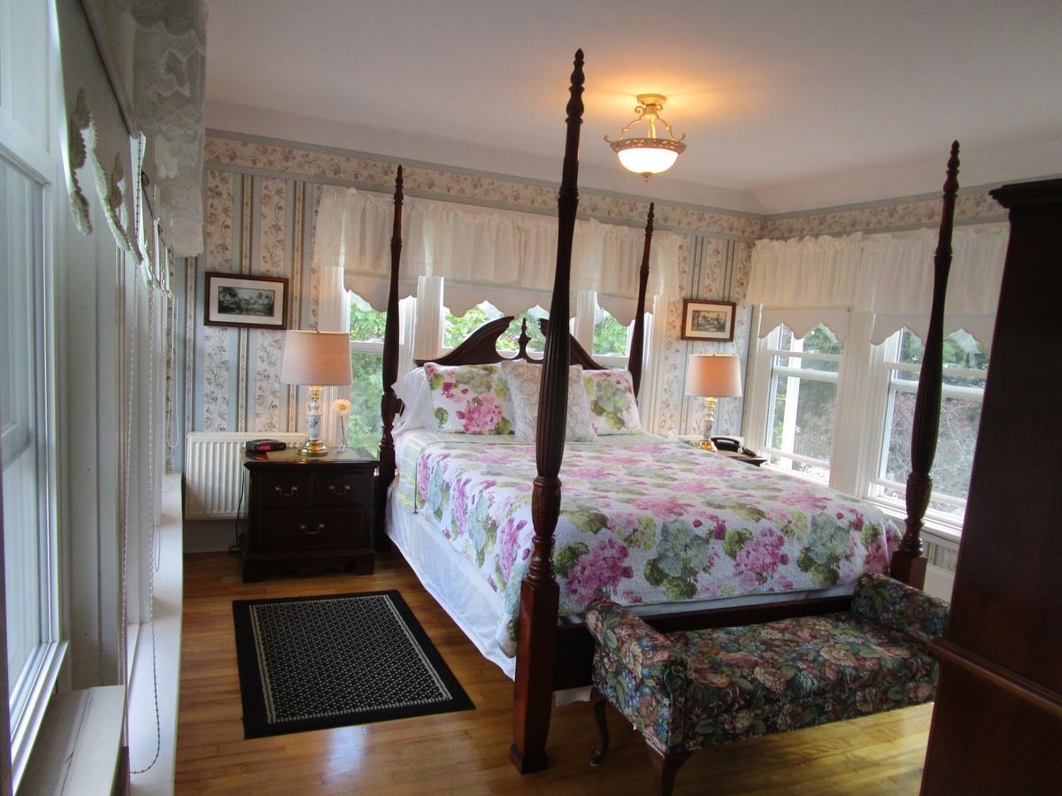 The Dawson House Bed & Breakfast Charlottetown Exterior photo
