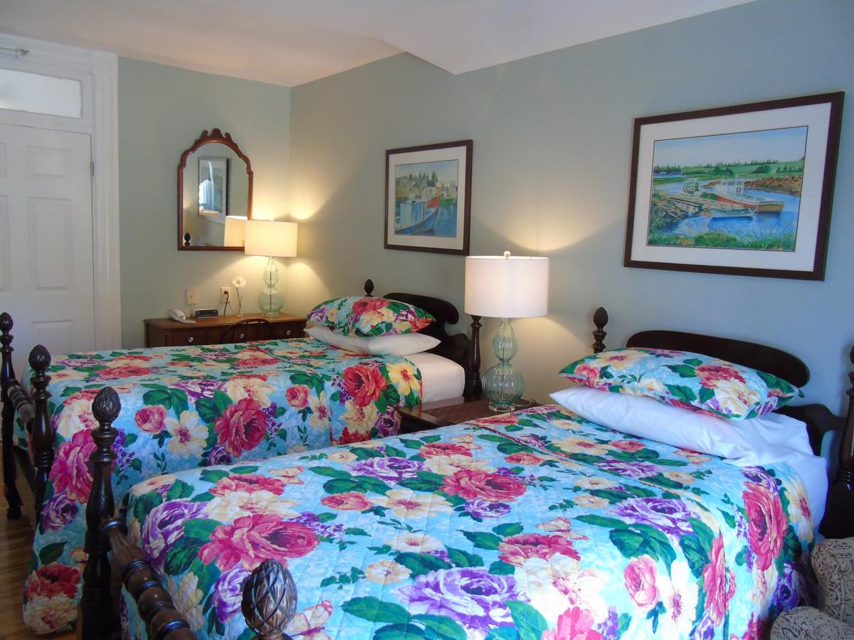 The Dawson House Bed & Breakfast Charlottetown Exterior photo